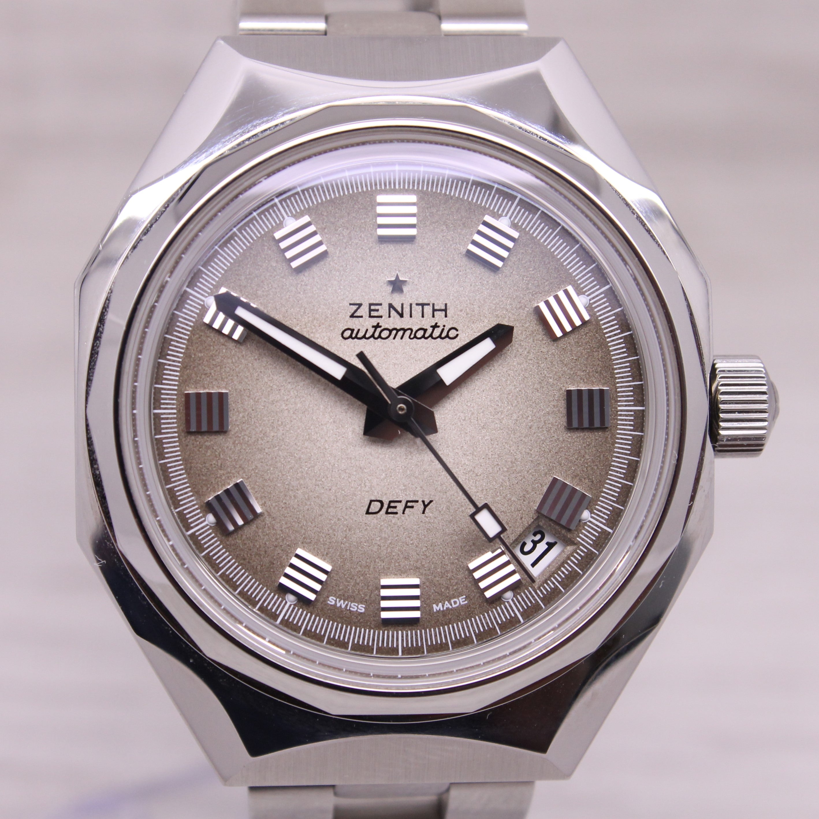 Zenith Defy Revival A3642 Mens 37.5mm Automatic Divers Watch Boutique w Band Box