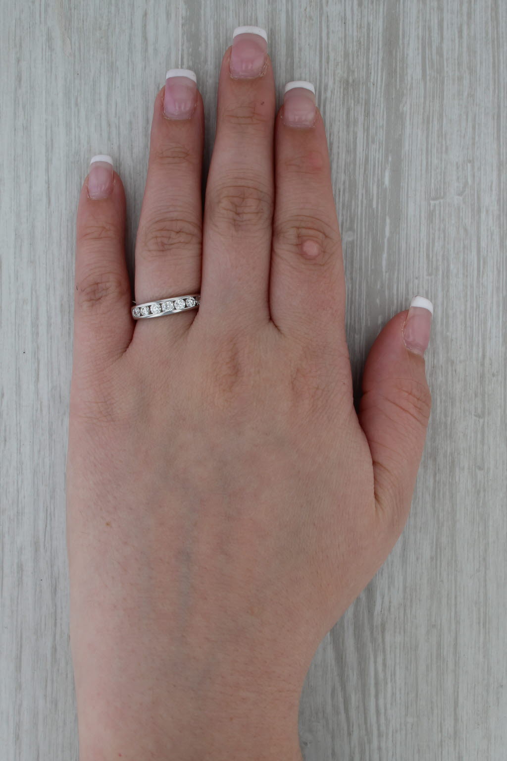 Hearts on Fire 0.70ctw Diamond Wedding Band 18k White Gold Sz 7.5 Ring stackable