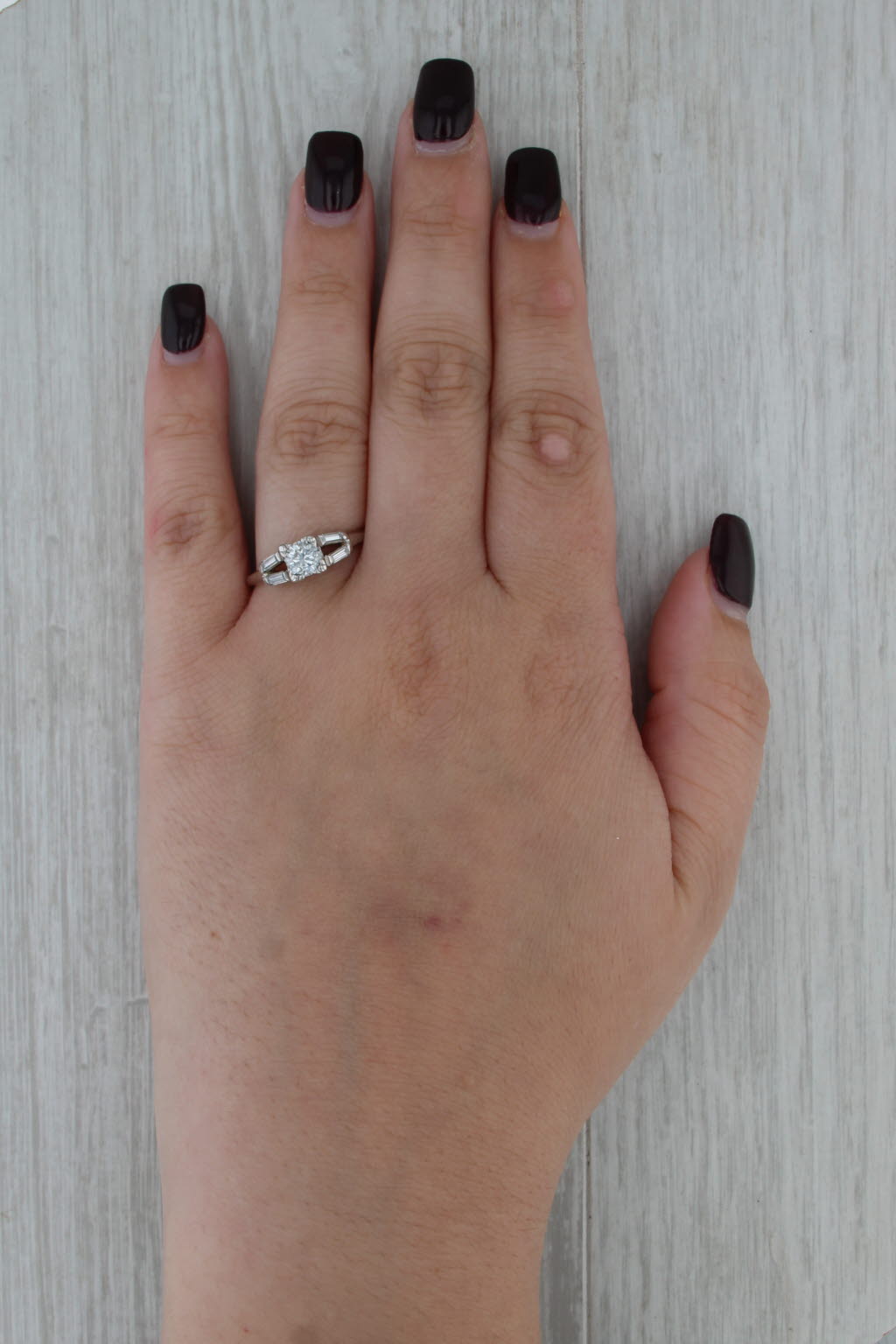 Vintage 0.91ctw Round Diamond Engagement Ring 14k White Gold Size 9.75