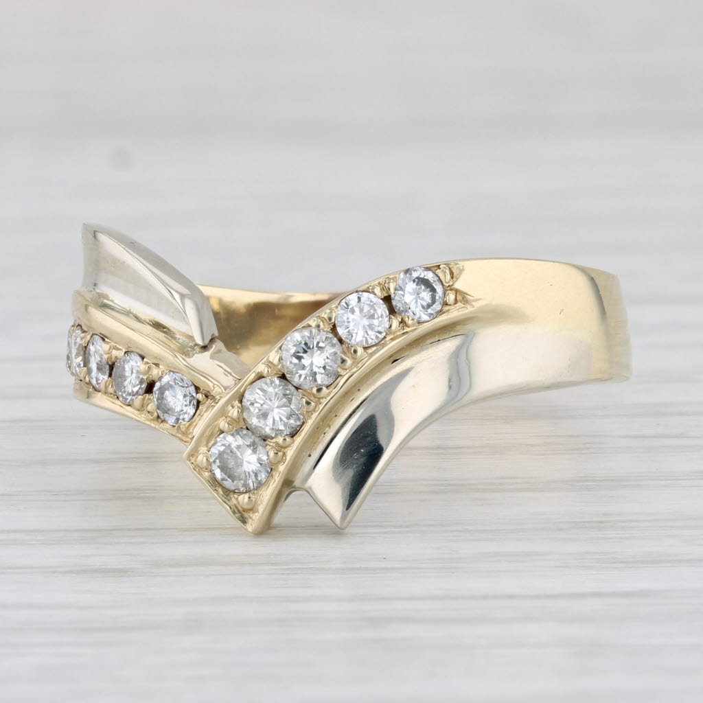 Light Gray 0.60ctw Diamond Contoured V Ring 14k Yellow Gold Size 12.75 Guard