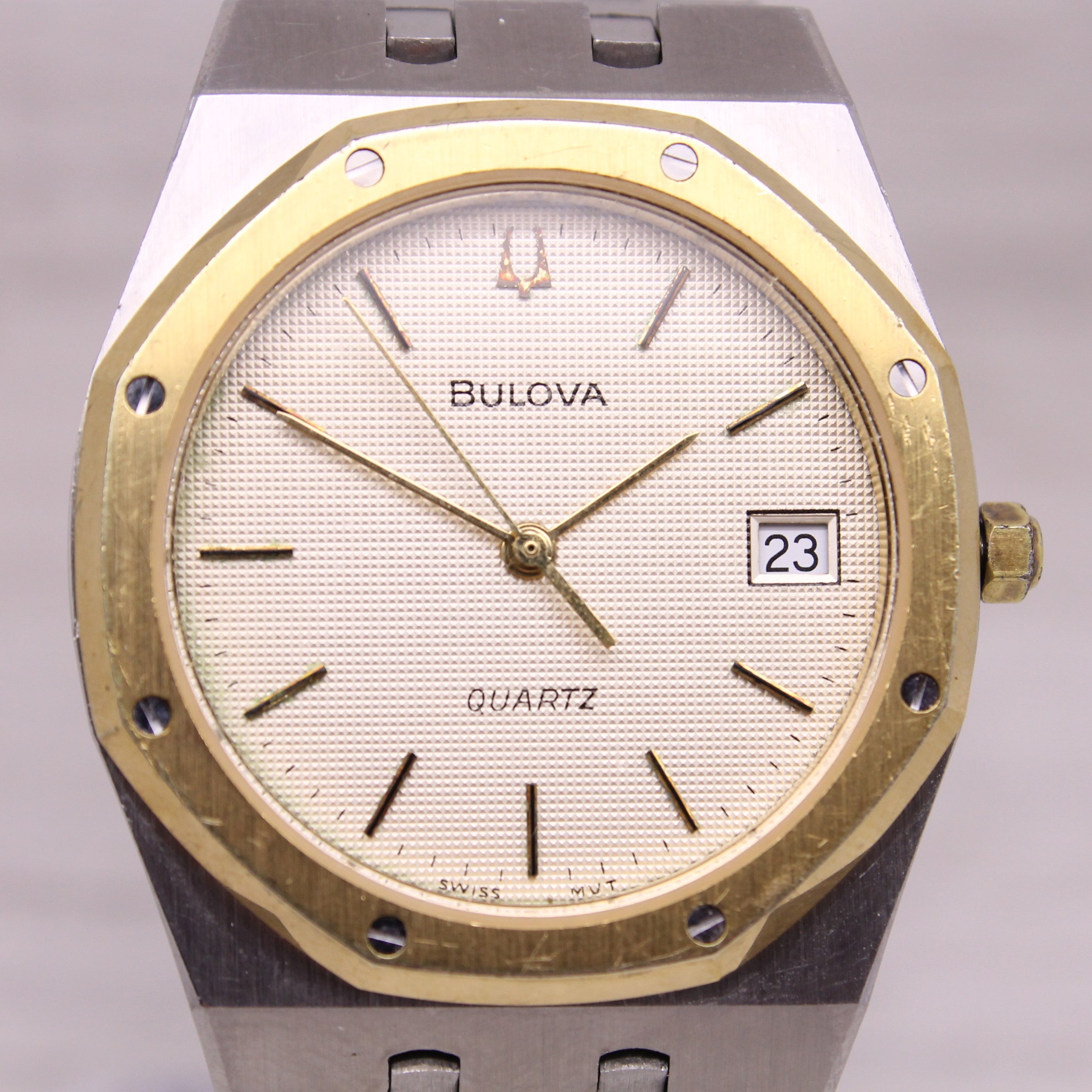 Gray Vintage Bulova Royal Oak 35mm Two Tone Mens Quartz Watch 6 1/2" Bracelet