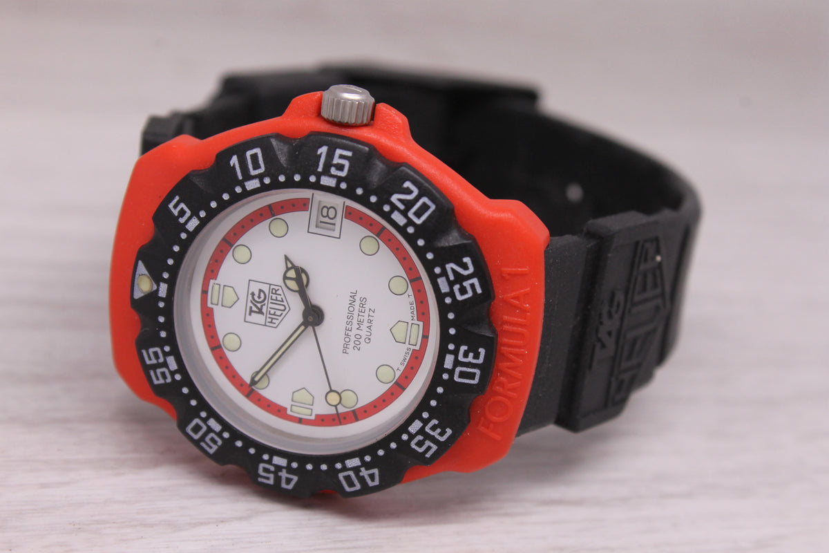 Tag Heuer Formula 1 Professional 200m 35mm Quartz Watch 385.513/1 Swiss Date