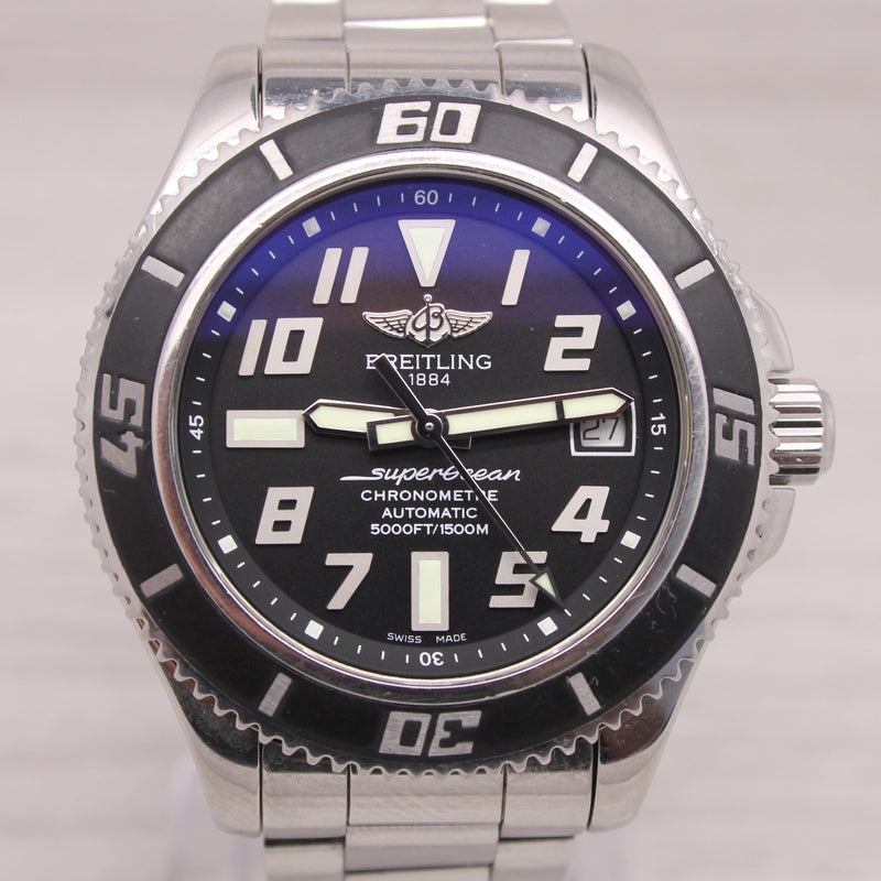 Breitling Super Ocean A17364 Mens 42mm Steel Automatic Divers Watch Papers Box