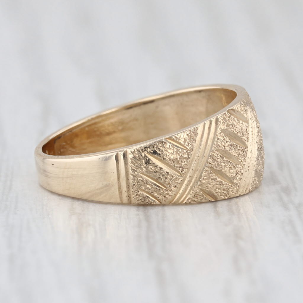Brushed Crosshatch Pattern Ring 10k Yellow Gold Size 7 Band
