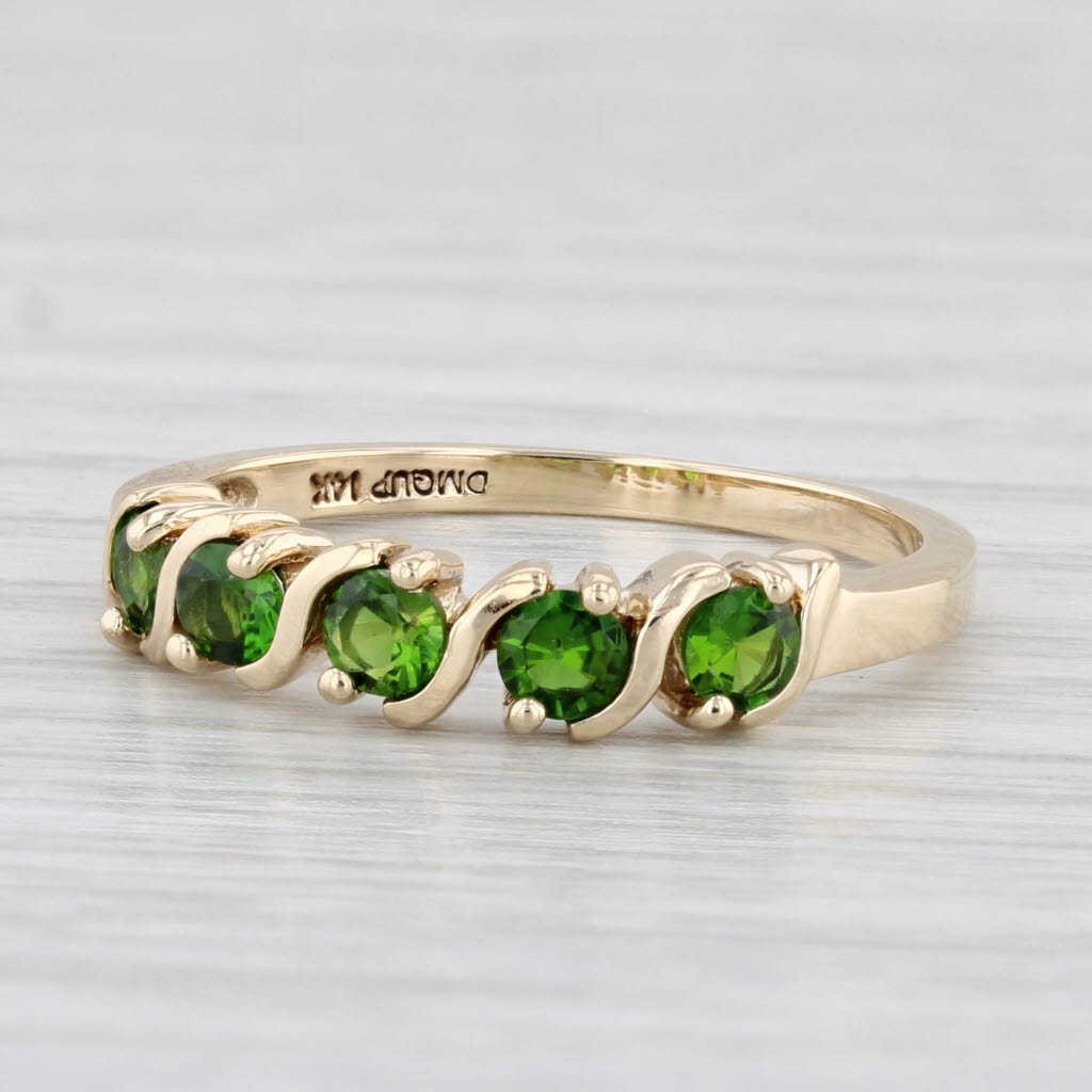 Light Gray 0.65ctw Green Chrome Diopside Ring 14k Yellow Gold Size 8 Stackable