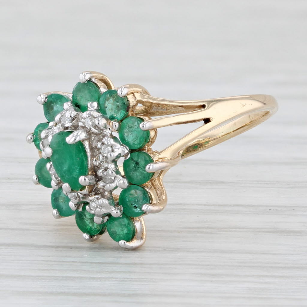 Light Gray 0.85ctw Emerald Diamond Halo Ring 14k Yellow Gold Size 4.5