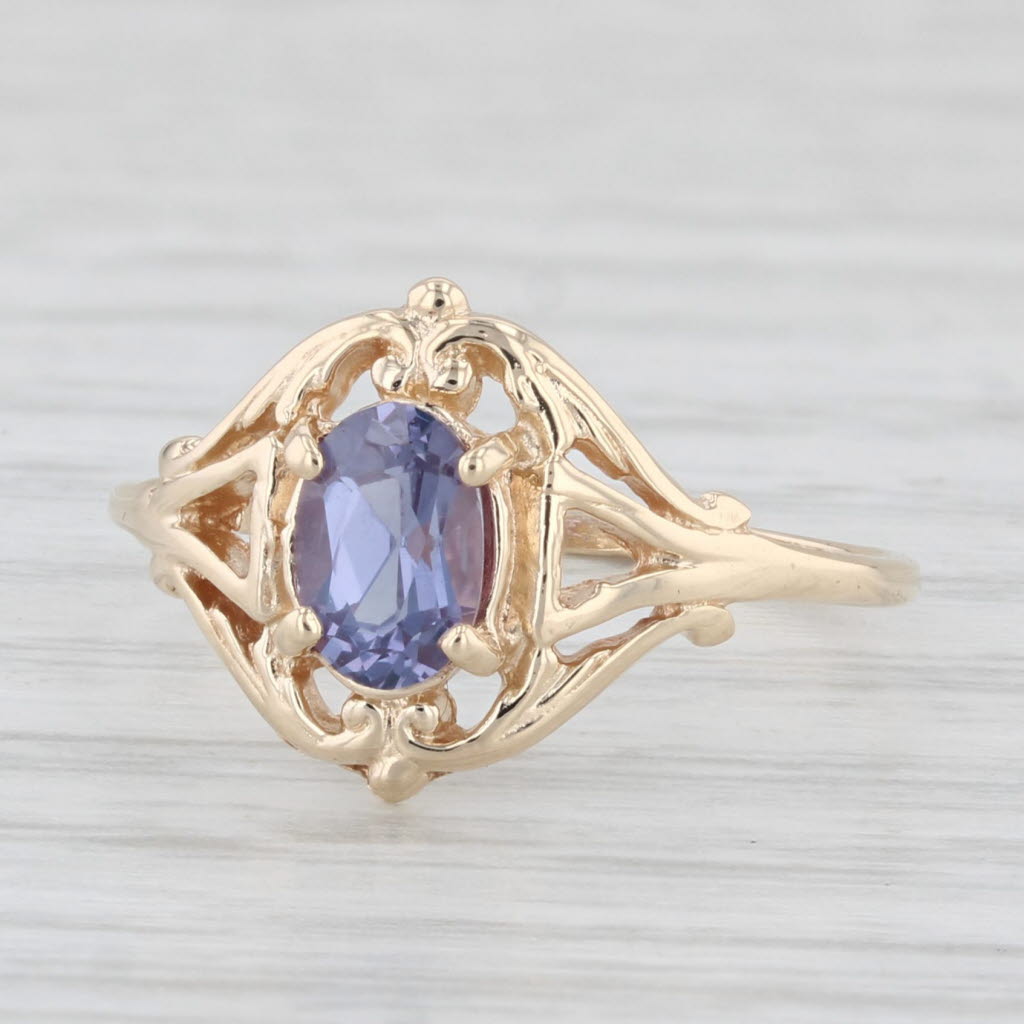 Light Gray 0.66ct Lab Created Purple Sapphire Ring 10k Yellow Gold Size 5.75 Oval Solitaire