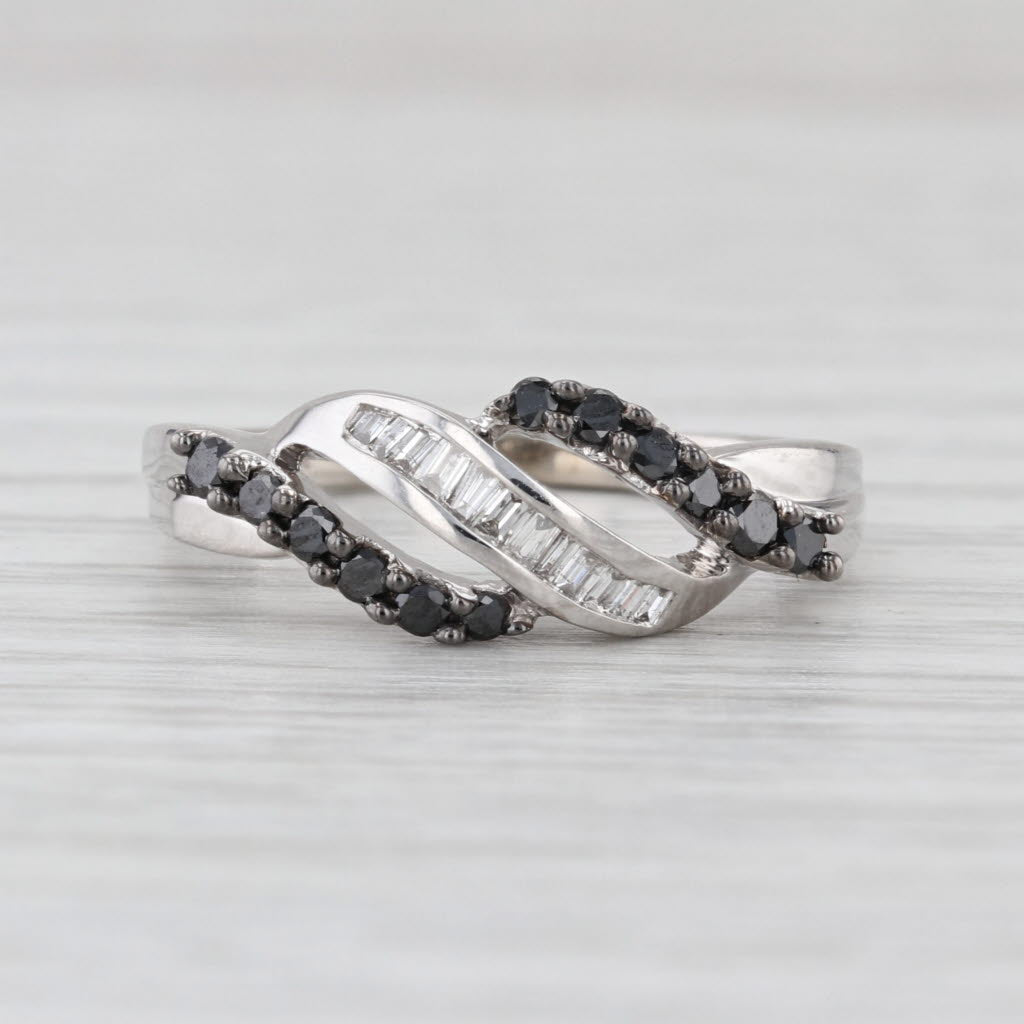 0.28ctw Scalloped Black White Diamond Ring 10k White Gold Size 6.75