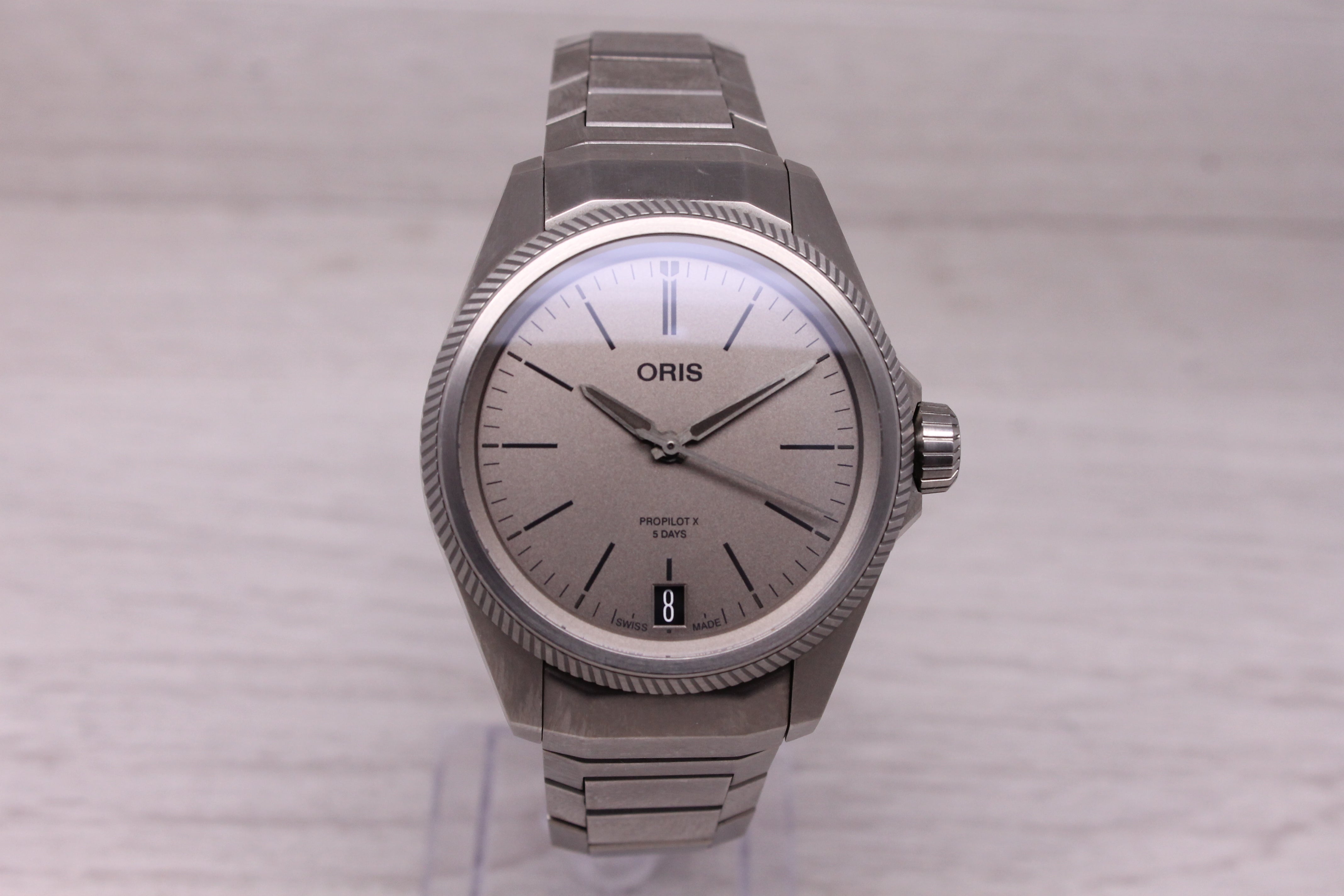 Oris Pro Pilot X 5Days 39mm Mens Titanium Automatic Watch 01 400 7778 7153 w Box