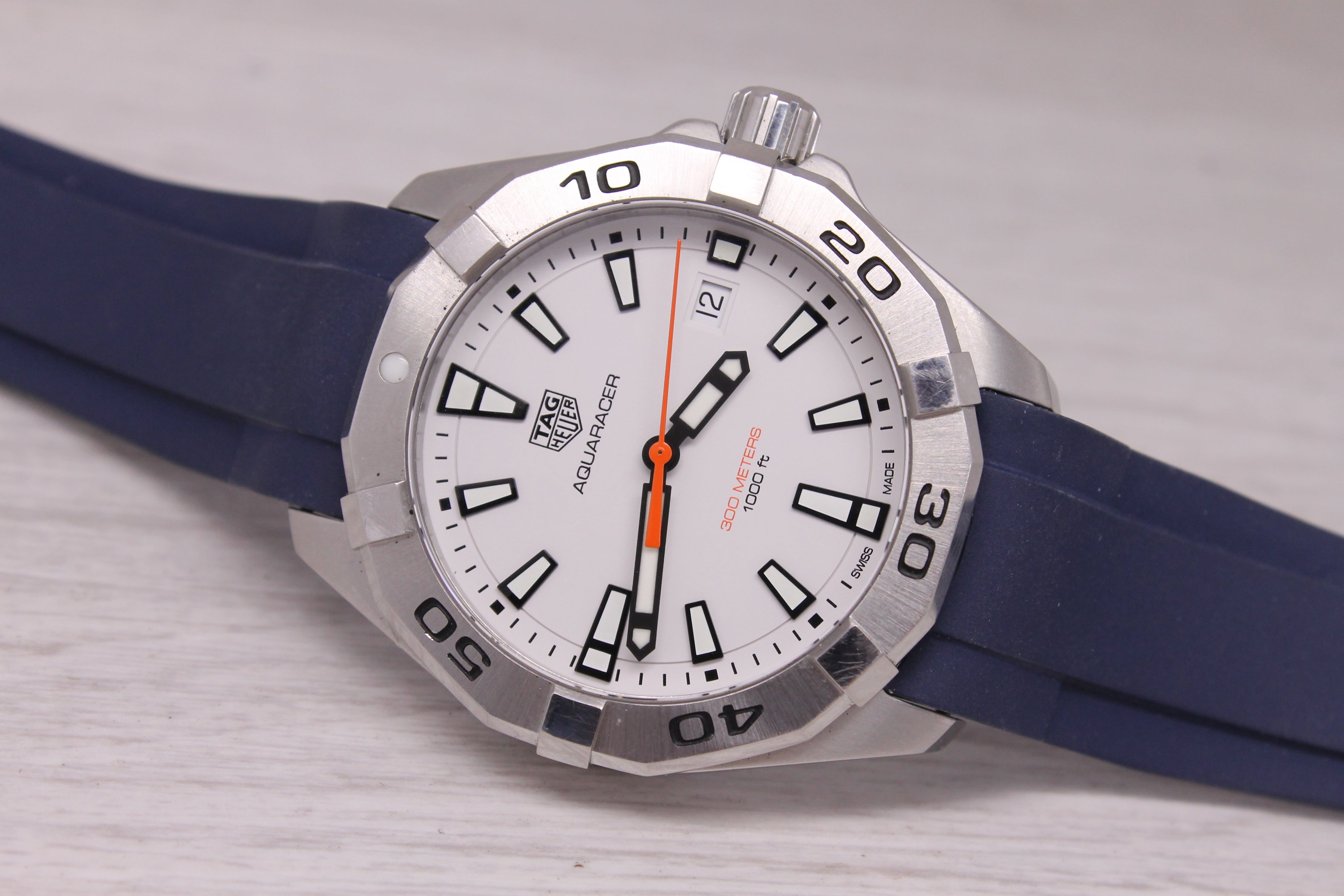 Tag Heuer Aquaracer WBD1111 41mm Steel Quartz Mens Divers Watch White Dial