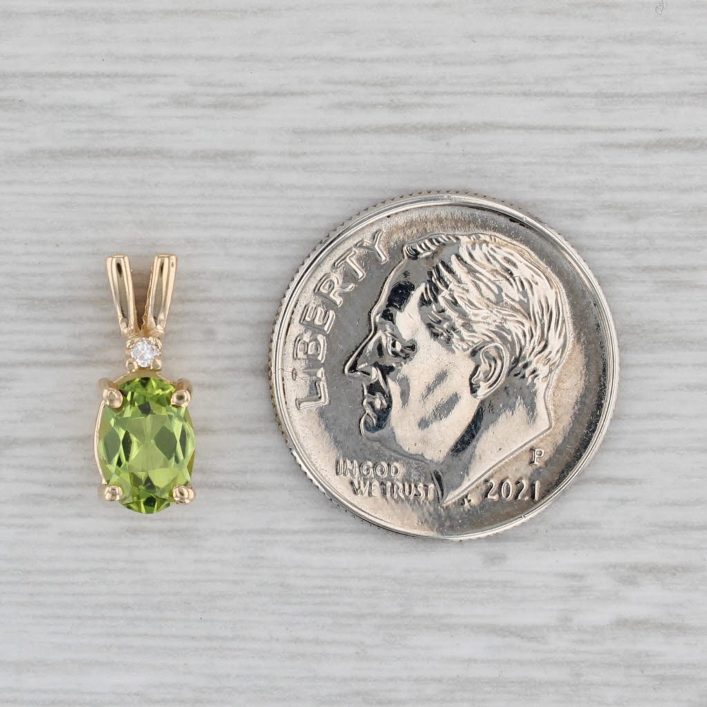 Gray 0.72ct Peridot Pendant 14k Yellow Gold Diamond Accent