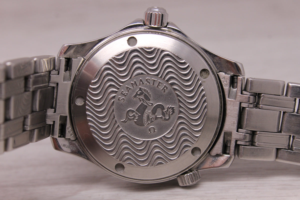 Omega Seamaster Pro 300m 37mm Automatic Midsize Diver White Wave Dial 2552.20