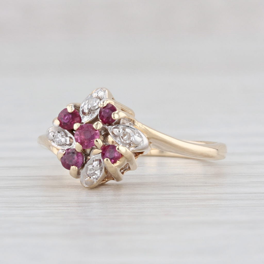 Light Gray 0.21ctw Ruby Diamond Cluster Ring 14k Yellow Gold Size 5