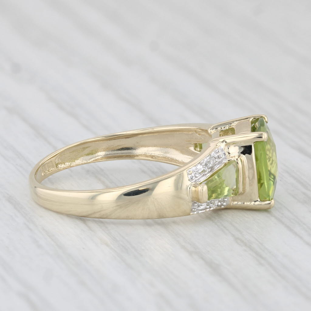 Light Gray 3.13ctw Cushion Green Peridot Diamond Ring 10k Yellow Gold Size 7.25