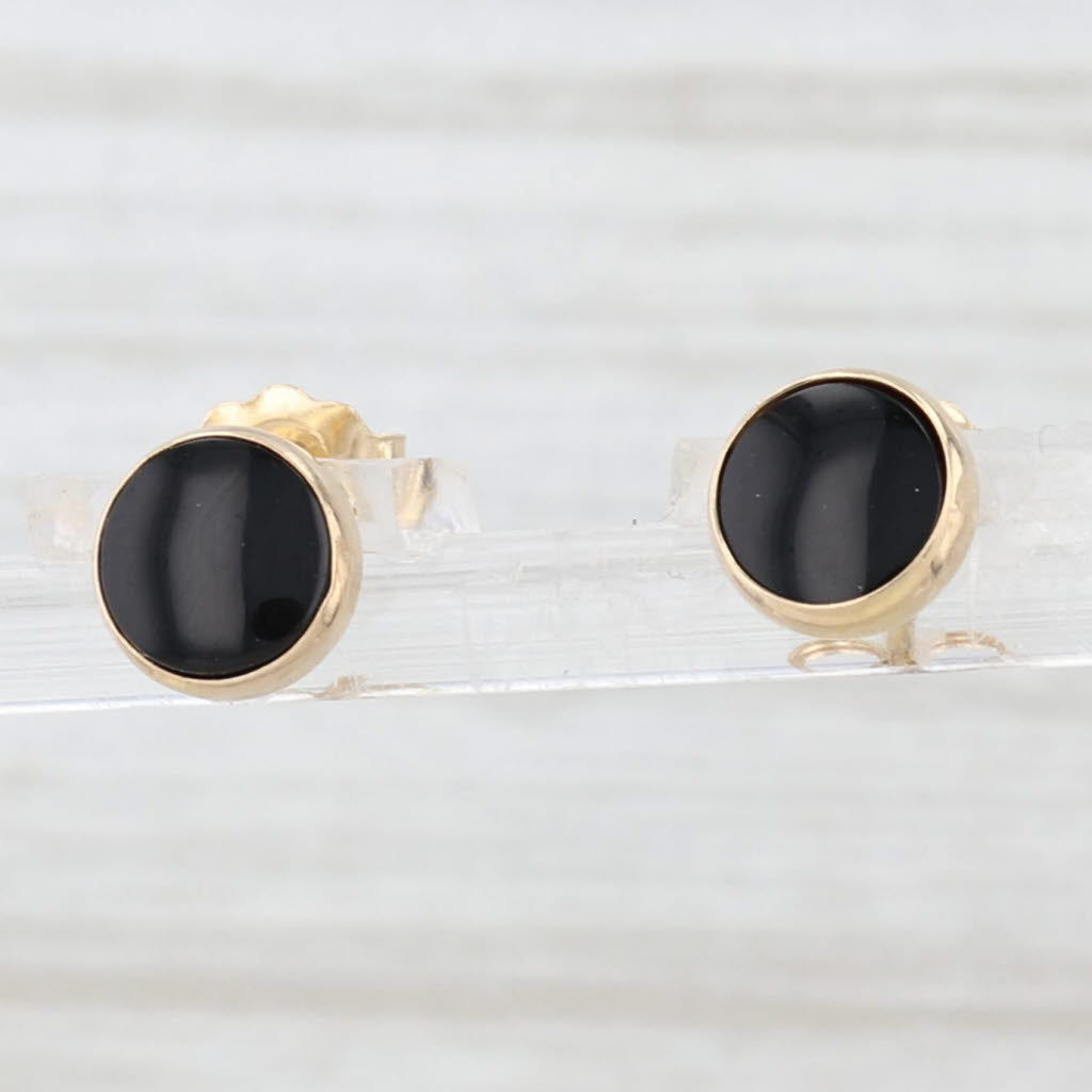 Light Gray Onyx Round Cabochon Solitaire Stud Earrings 14k Yellow Gold