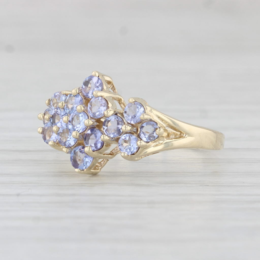 Light Gray 1.20ctw Tanzanite Cluster Ring 10k Yellow Gold Size 7.25