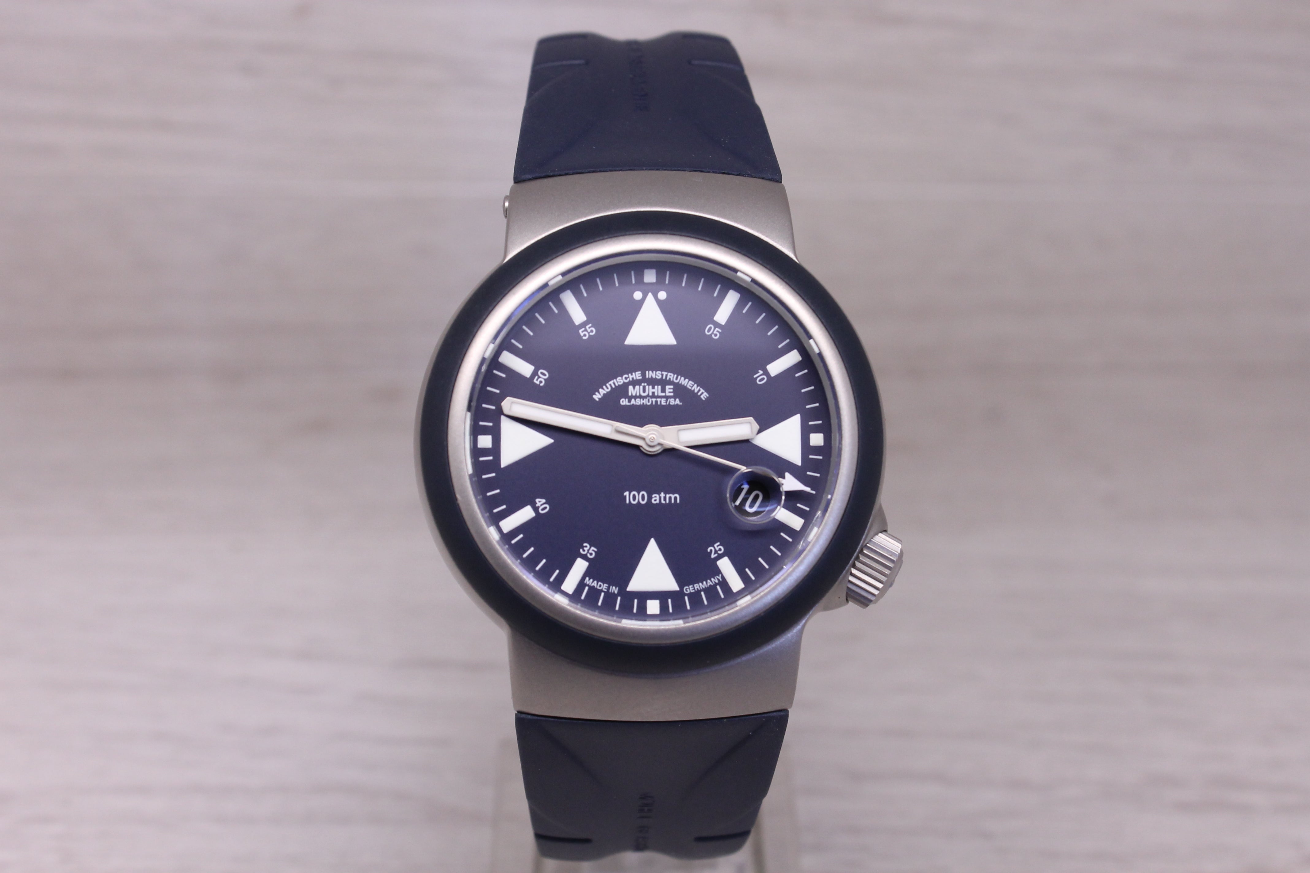 Muhle Glashutte SAR Rescue Timer Mens 42mm Automatic Divers Watch Box M1-41-02