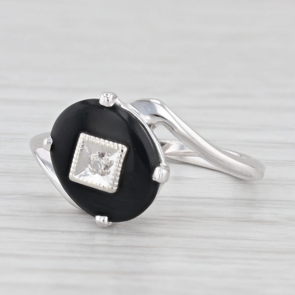 Light Gray Vintage Onyx Diamond Signet Bypass Ring 10k White Gold Size 6