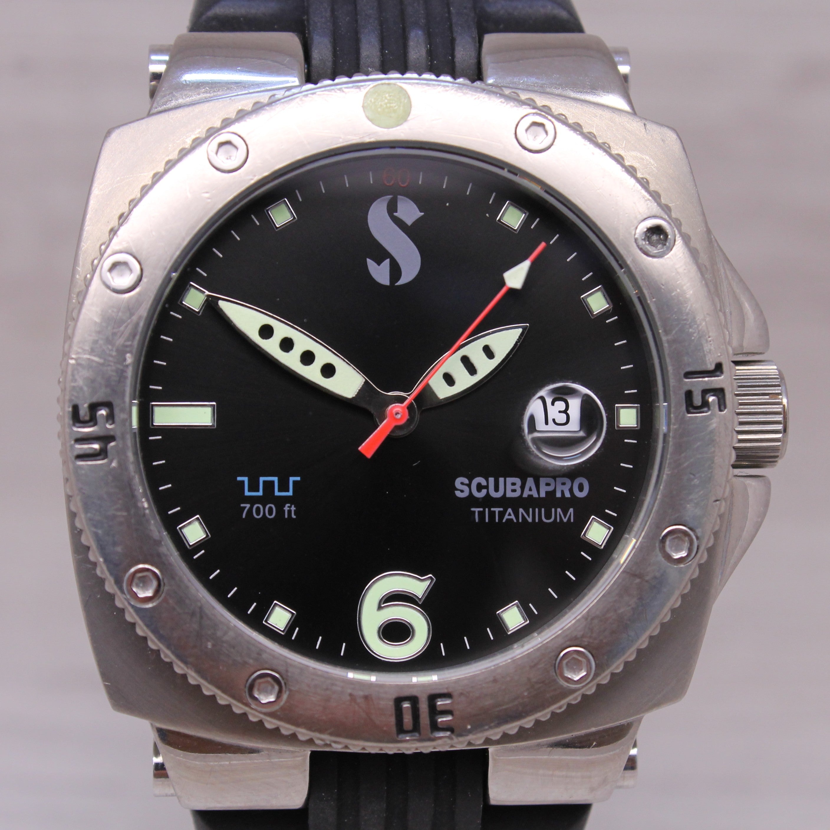 Scubapro 700 Mens 41mm Automatic Titanium Divers Watch w Bracelet Box