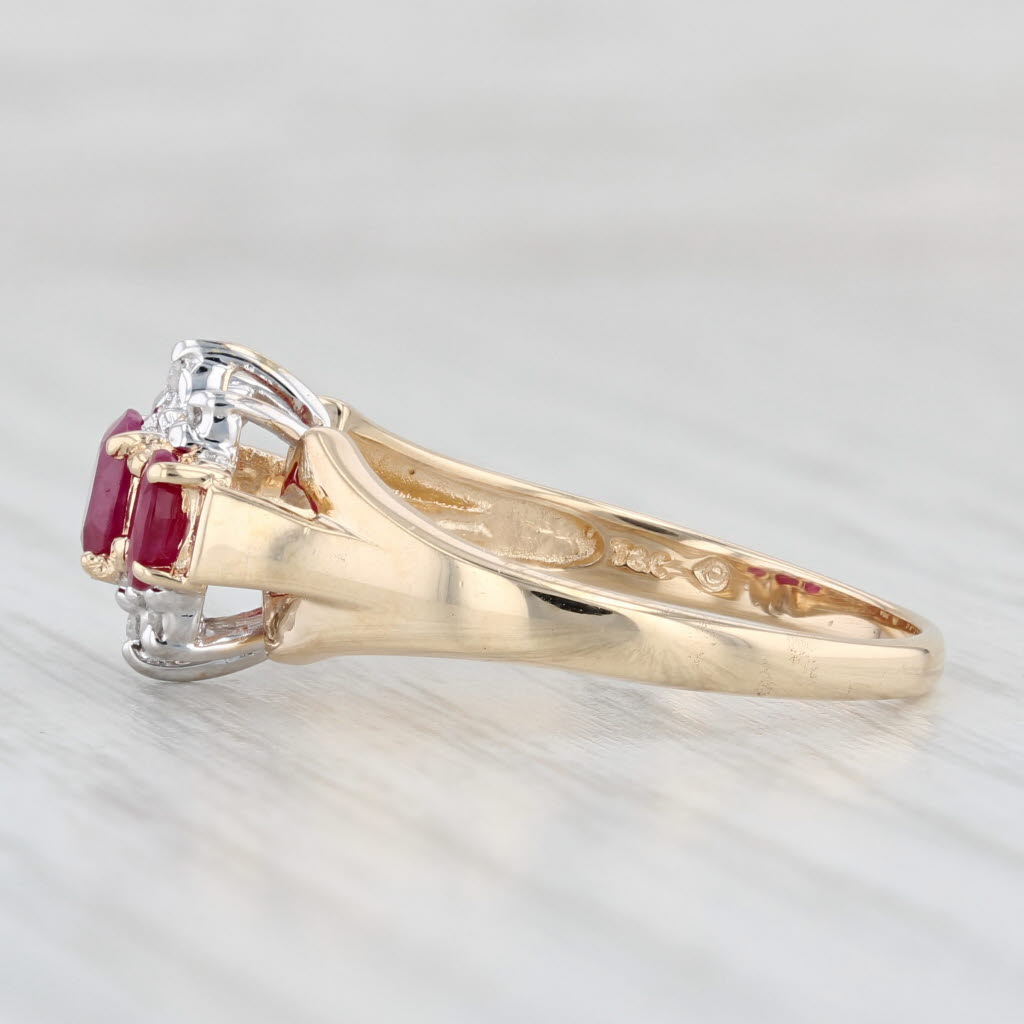 Light Gray 0.87ctw 3-Stone Oval Ruby Diamond Ring 10k Yellow Gold Size 7.25