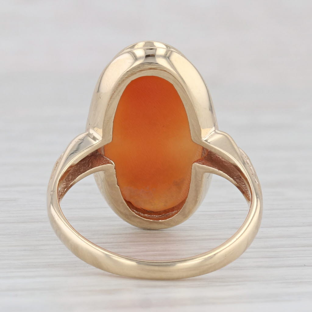 Light Gray Carved Shell Oval Cameo Ring 10k Yellow Gold Size 5.5