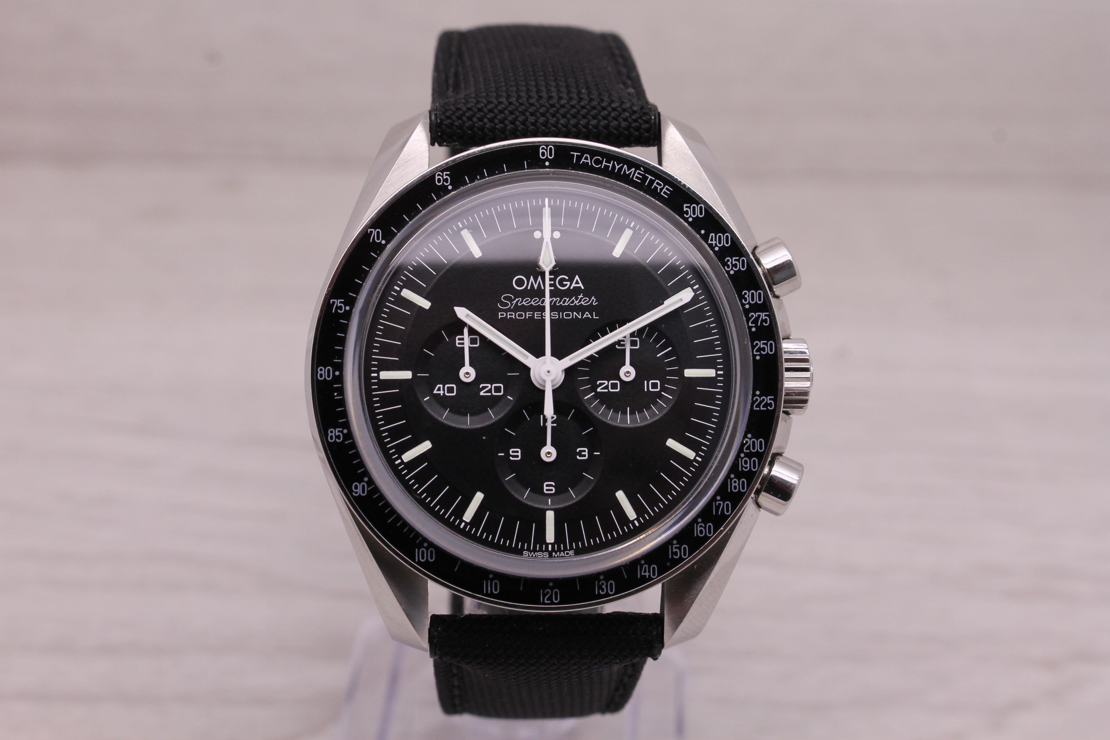 Dark Gray Omega Speedmaster Professional Sandwich 42mm Chronograph Watch 3861 w Box Card