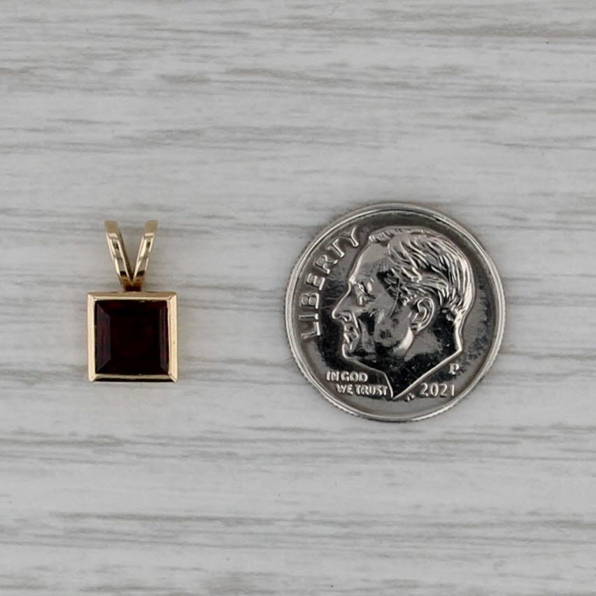 1.26ct Solitaire Garnet Pendant 14k Yellow Gold Small Drop
