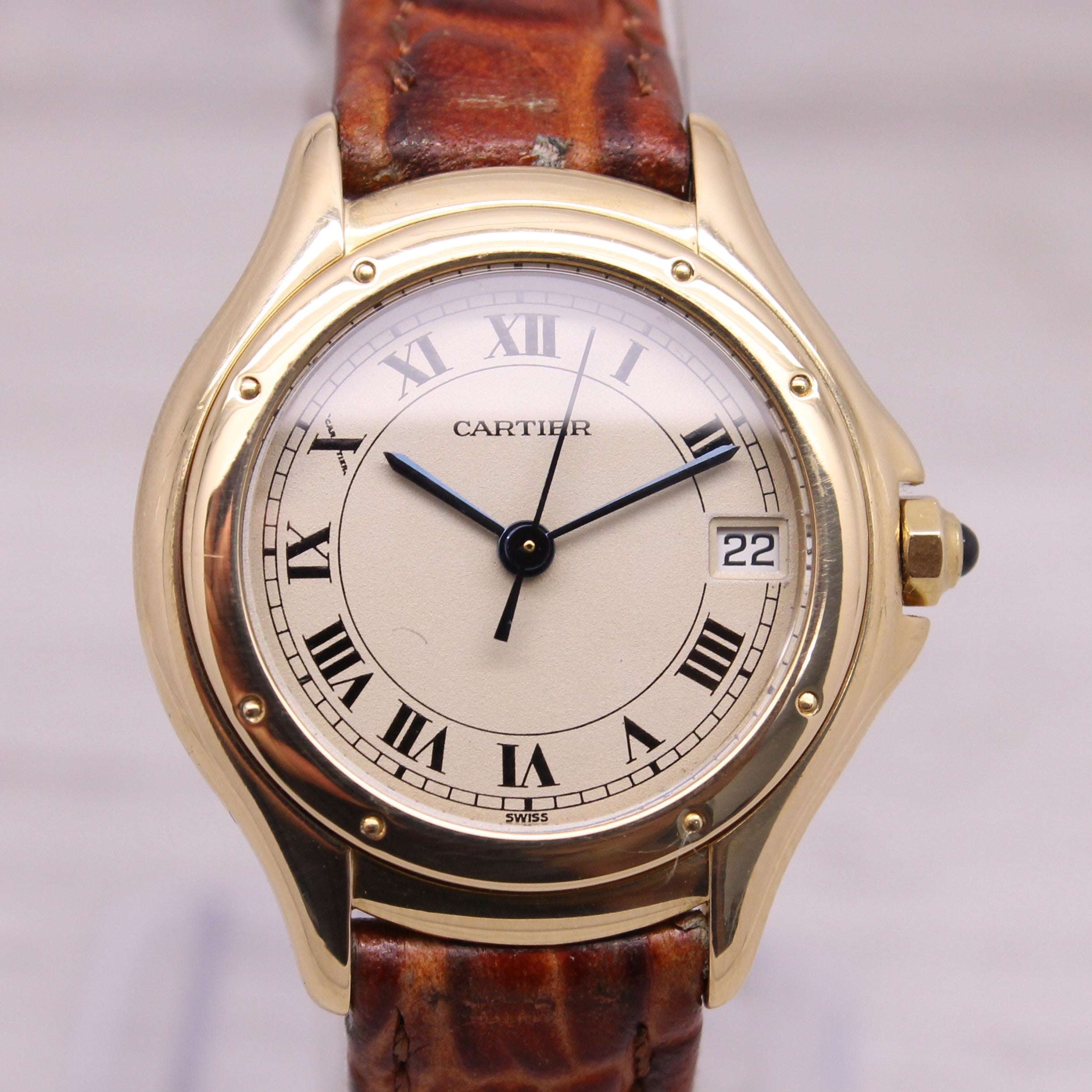 Gray Cartier 18k Yellow Gold Panthere Cougar 887921 Ladies 26mm Quartz Watch