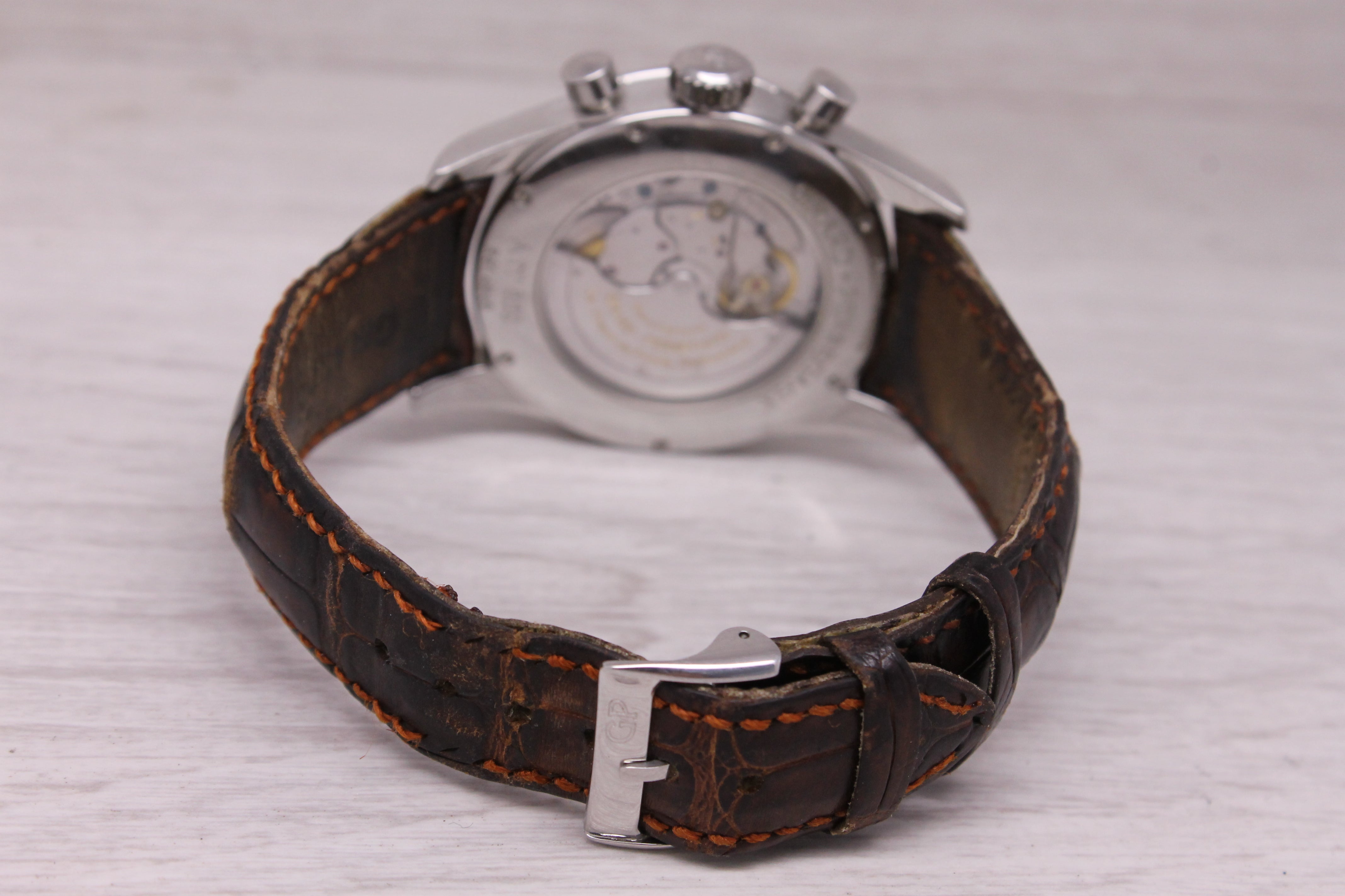 Girard Perregaux Classique Mens 38mm Steel Automatic Chronograph Watch ref.4946
