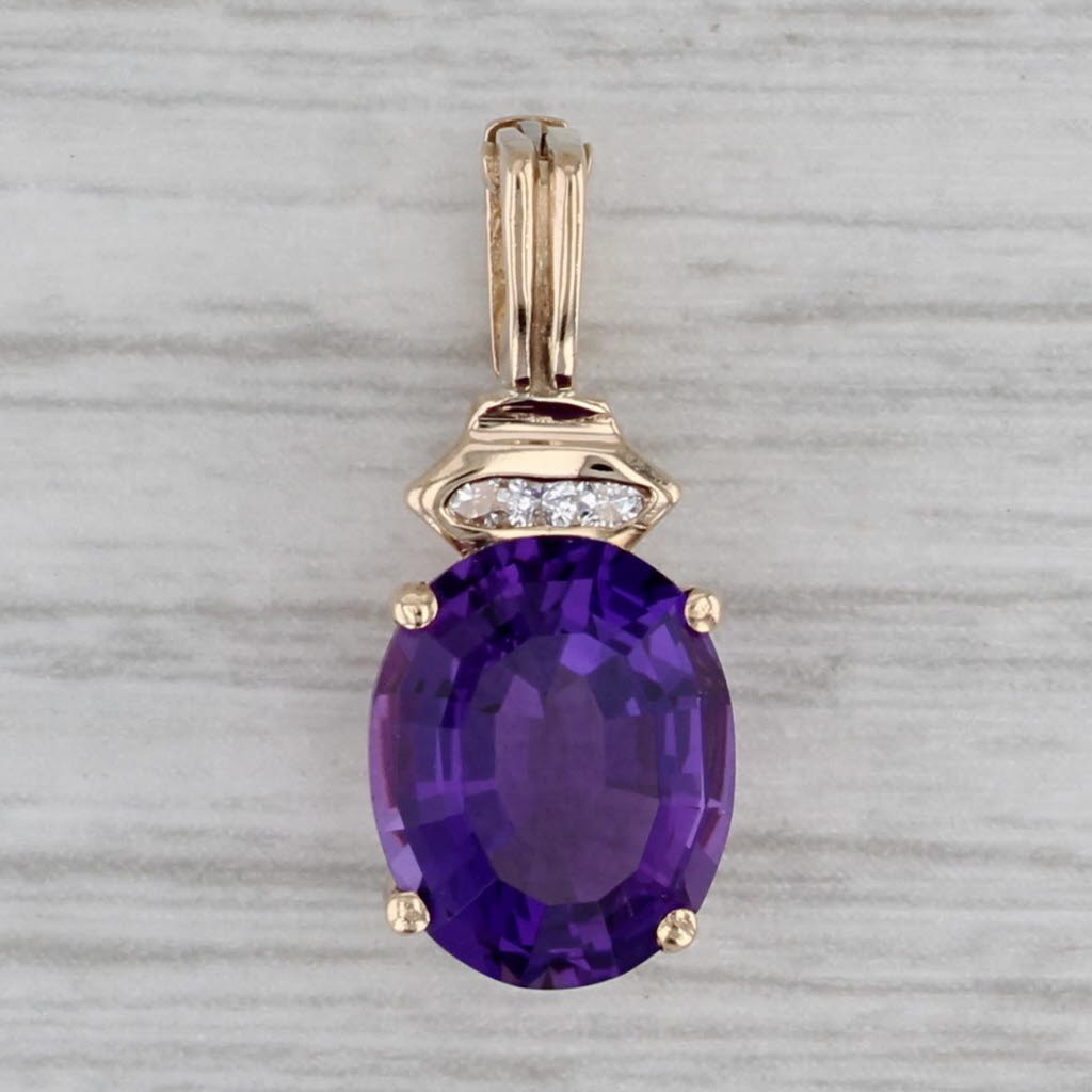 Gray 2.64ctw Oval Amethyst Diamond Pendant 14k Yellow Gold