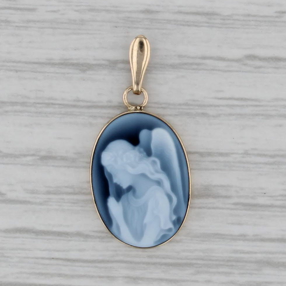 Guardian Angel Cameo Pendant 14k Yellow Gold Black White Carved Sardonyx