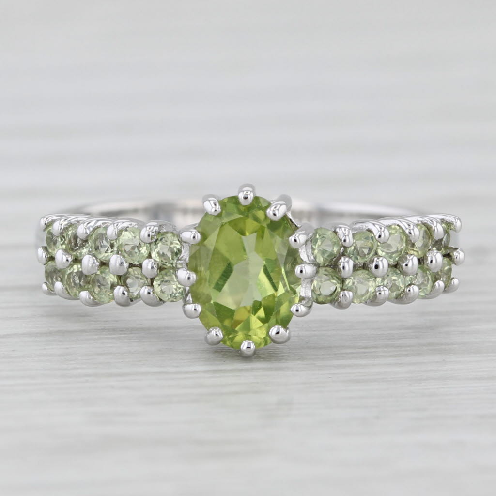 Light Gray 1.12ctw Oval Peridot Ring 10k White Gold Size 7