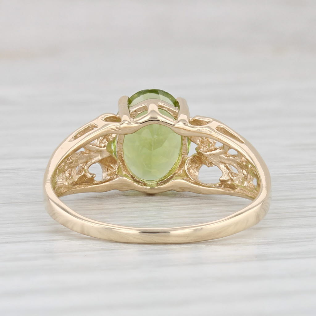 Light Gray 2.15ct Oval Peridot Solitaire Ring 10k Yellow Gold Size 8