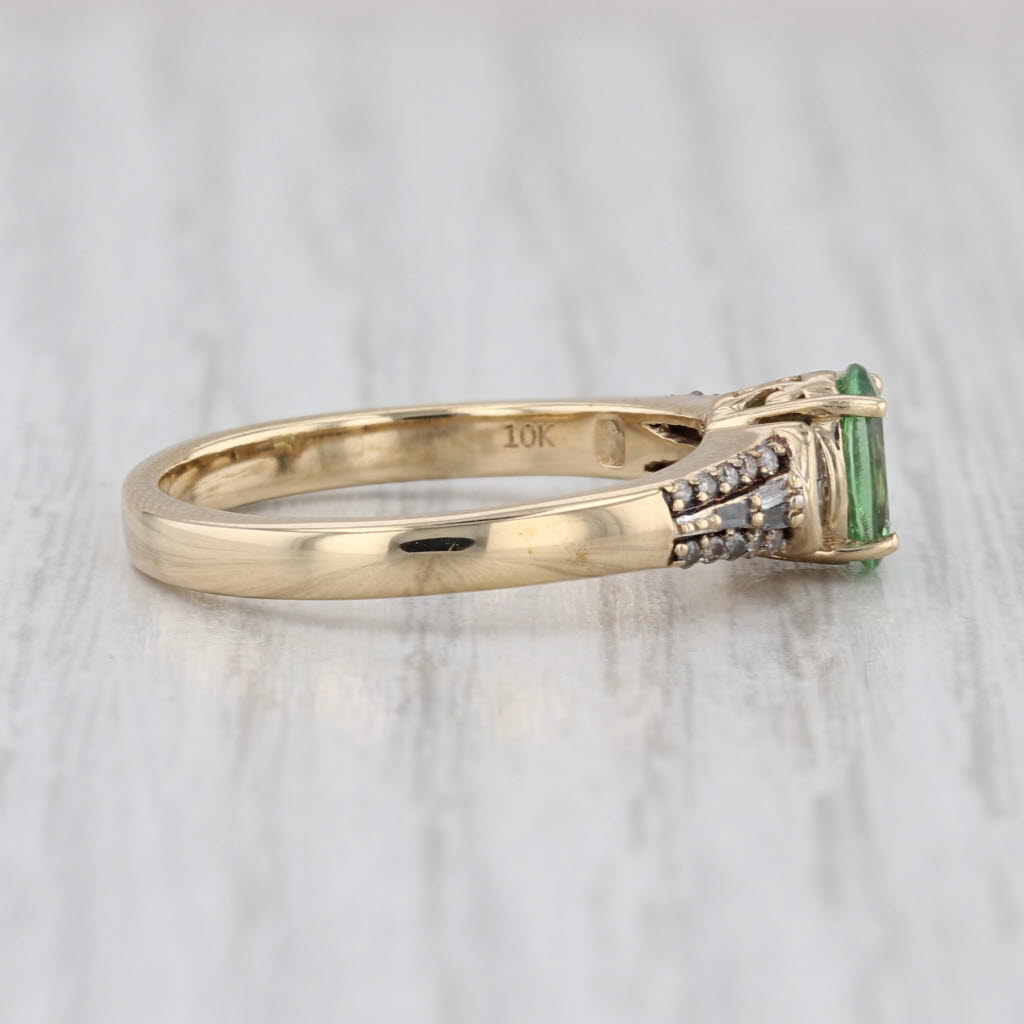 Luxoro 0.98ctw Green Tsavorite Garnet Diamond Ring 10k Yellow Gold Size 8