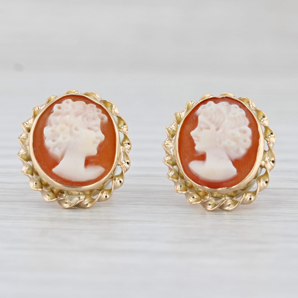 Light Gray Figural Carved Shell Cameo Stud Earrings 18k Yellow Gold