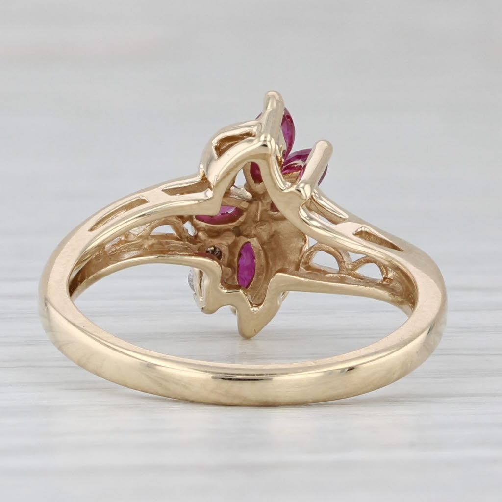 Light Gray 0.43ctw Ruby Flower Diamond Ring 14k Yellow Gold Size 6