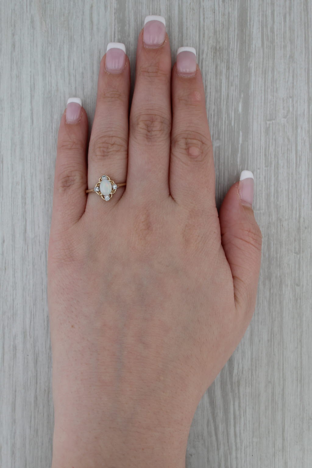 Round Cabochon Opal Cubic Zirconia Ring 10k Yellow Gold Size 8