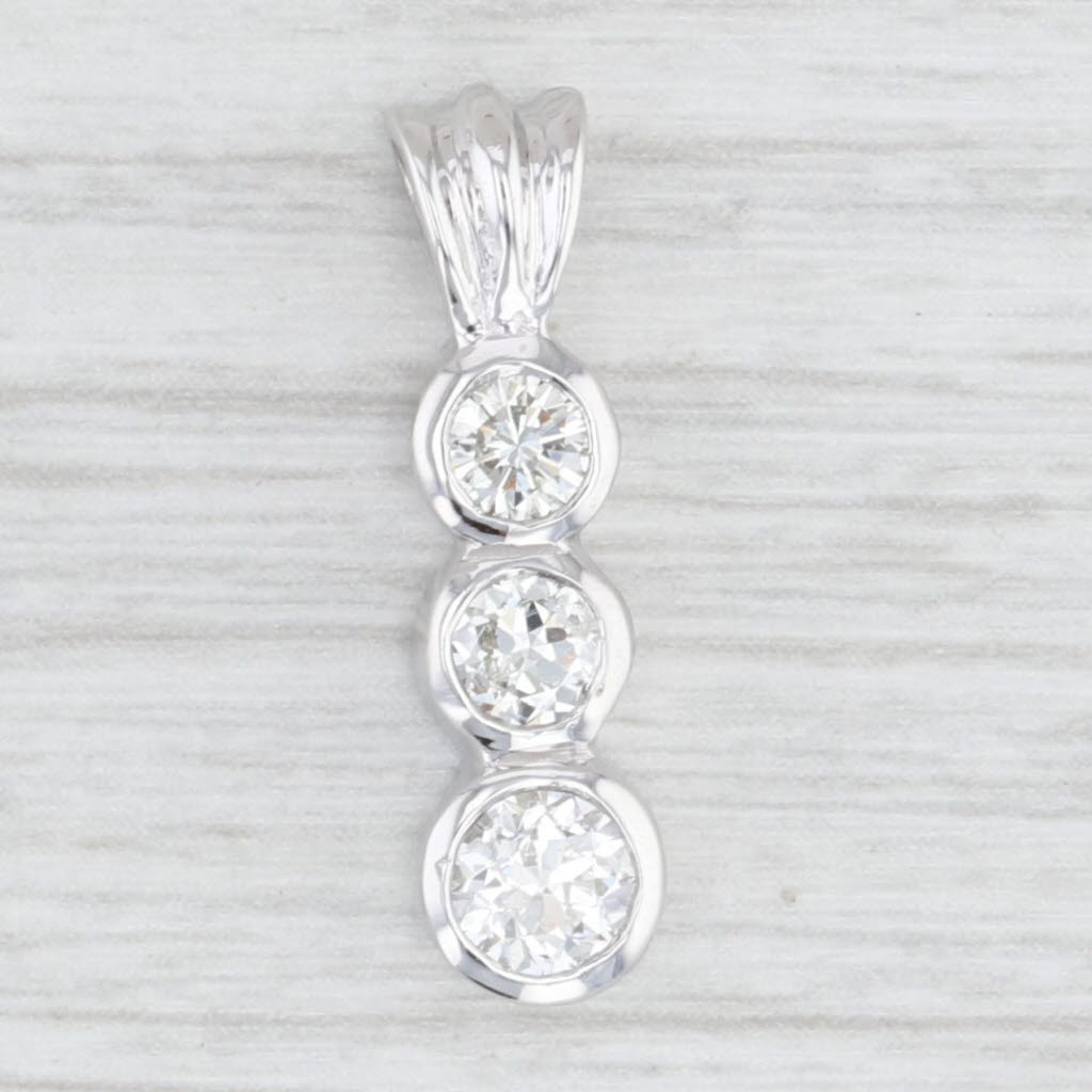Light Gray 0.80ctw Diamond Journey Pendant 14k White Gold Graduated 3-Stone