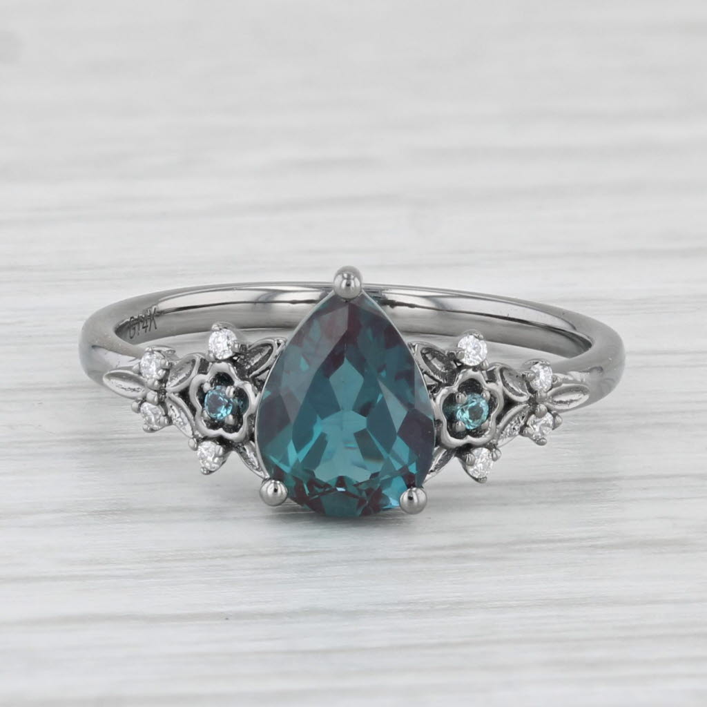 Light Gray 1.30ctw Lab Created Alexandrite Moissanite Ring 14k Gold Size 5.5-5.75 Gothic