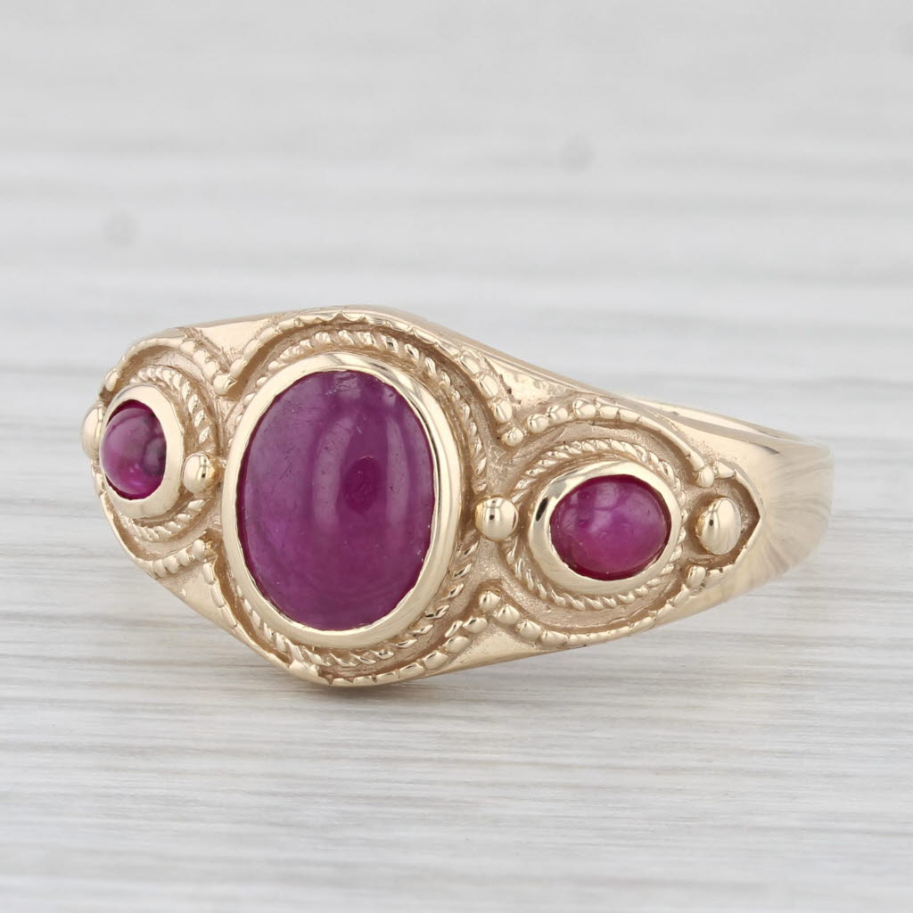 Light Gray Oval Ruby Cabochon Ring 10k Yellow Gold Size 10