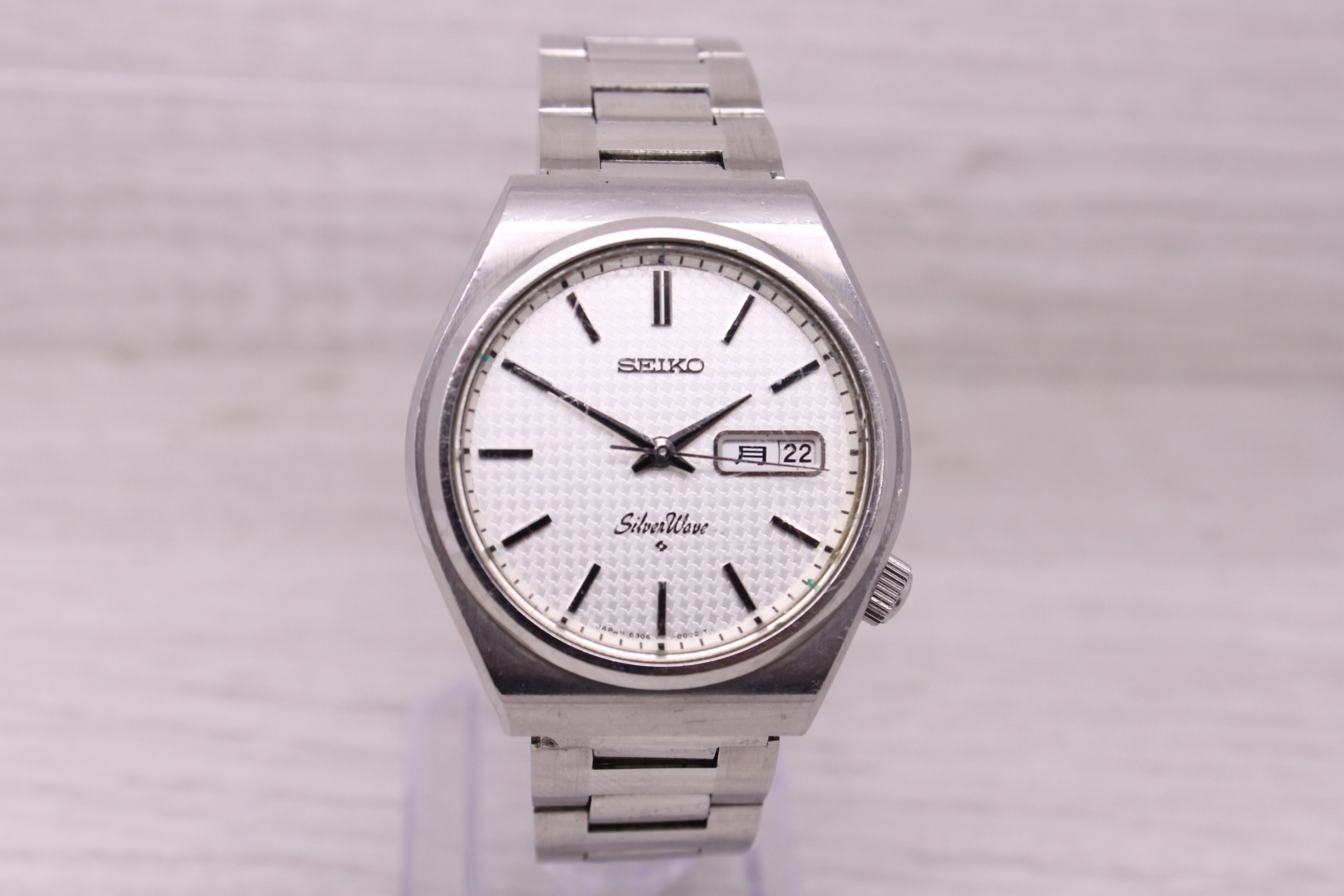 Gray Vintage 1978 Seiko Silverwave Mens 38mm Steel Automatic Watch 6306-8010 JDM