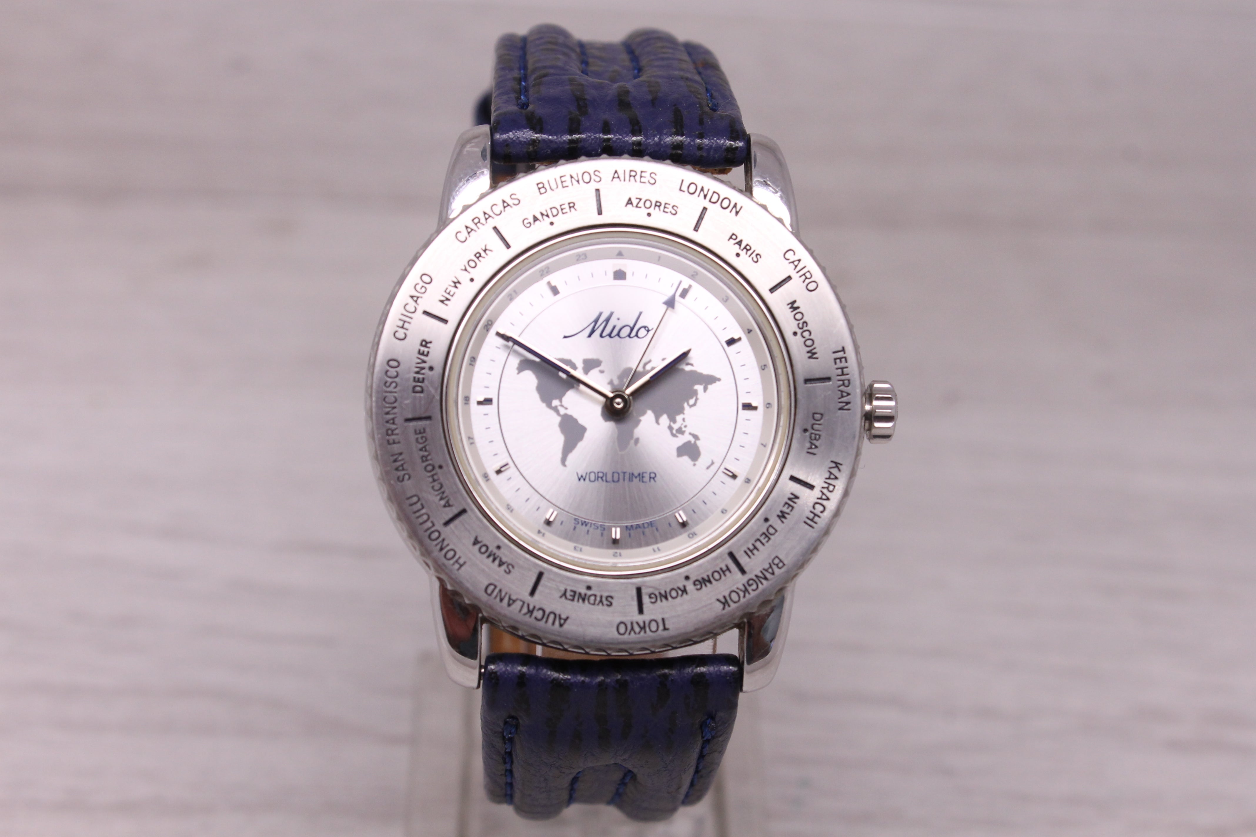 Mido World Timer Mens 39mm Stainless Steel Quartz Watch Swiss GMT ref. 5200