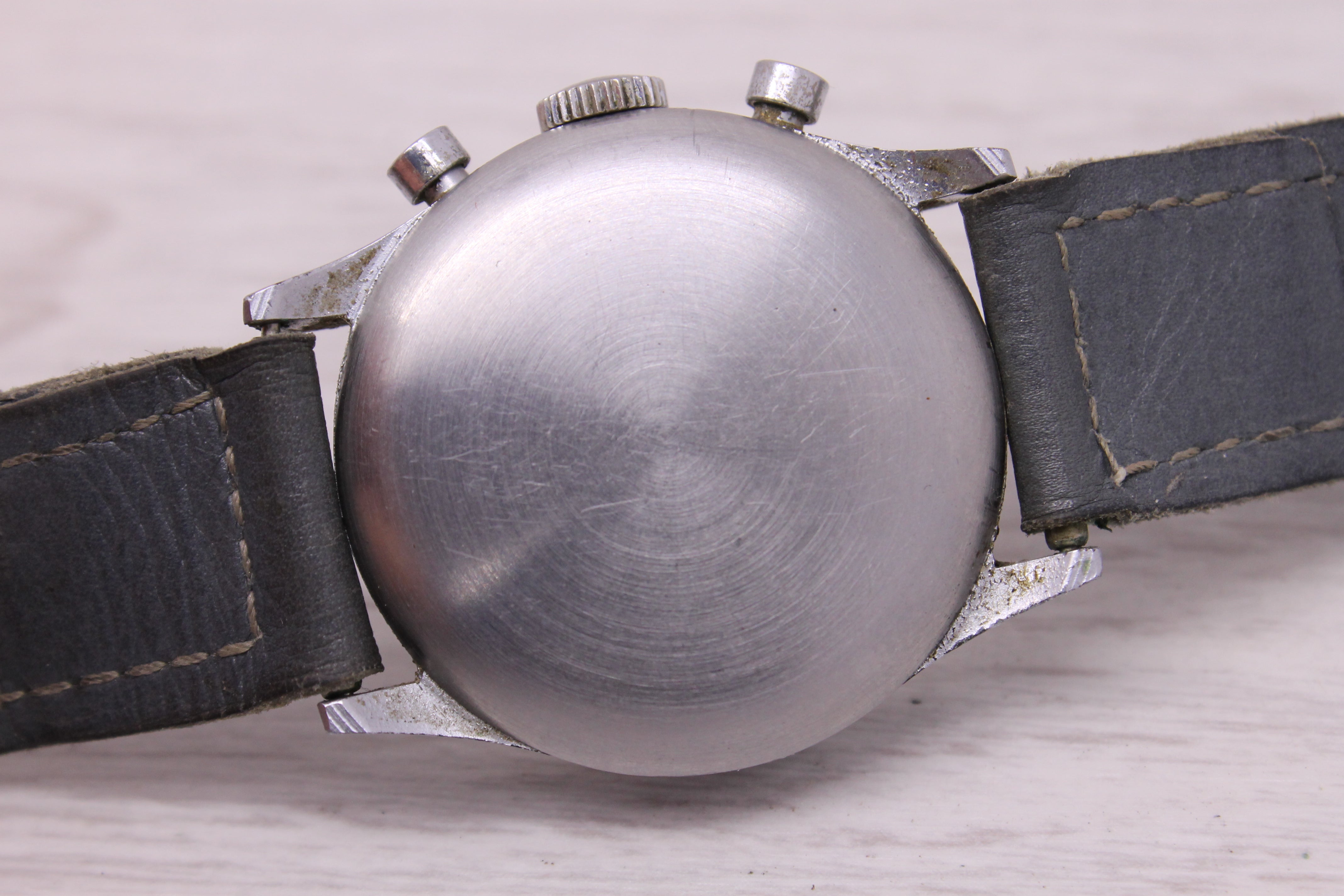 Gray Vintage c.1940's Anonymous 32mm Steel Back Chronograph Watch CLEAN Salmon Dial