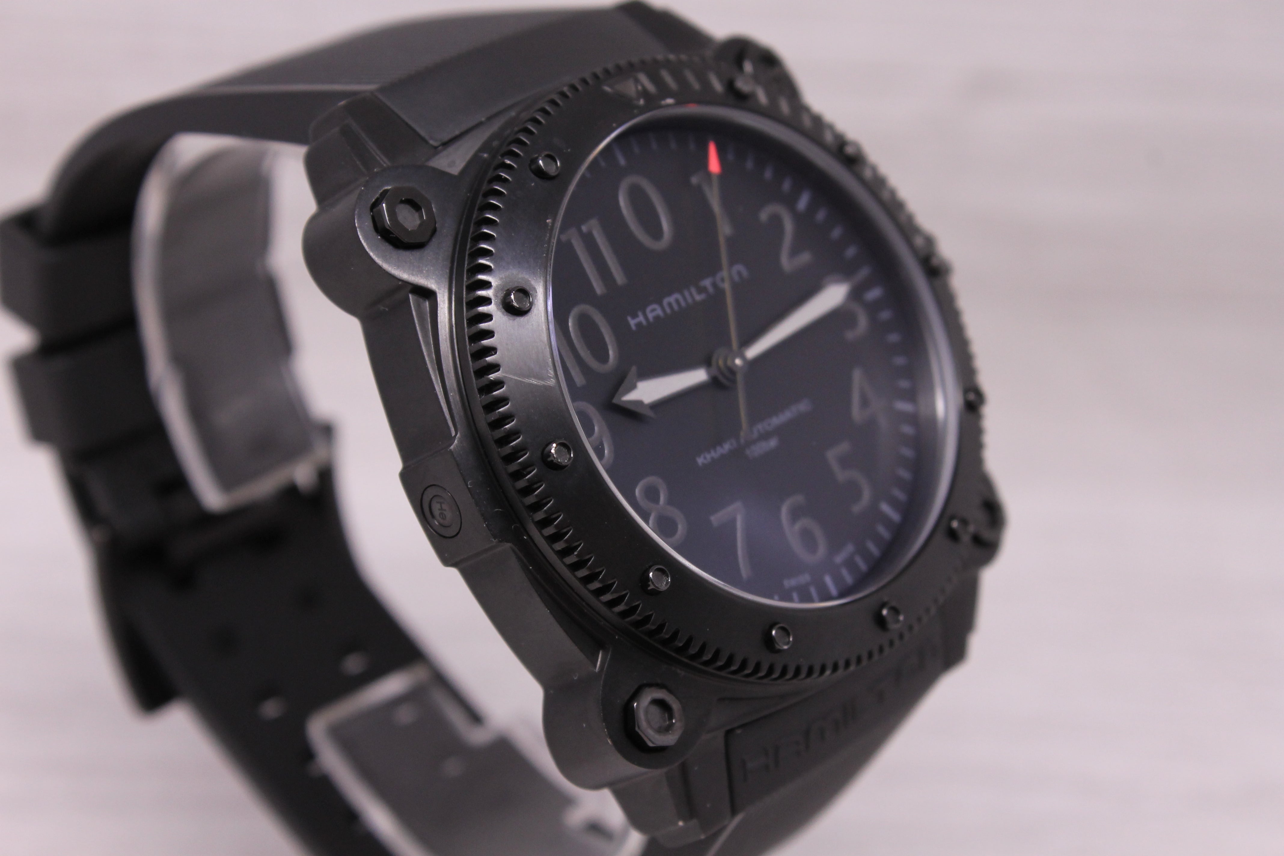 Hamilton Below Zero Khaki Mens Black Titanium Automatic Watch w Ice Box H785050