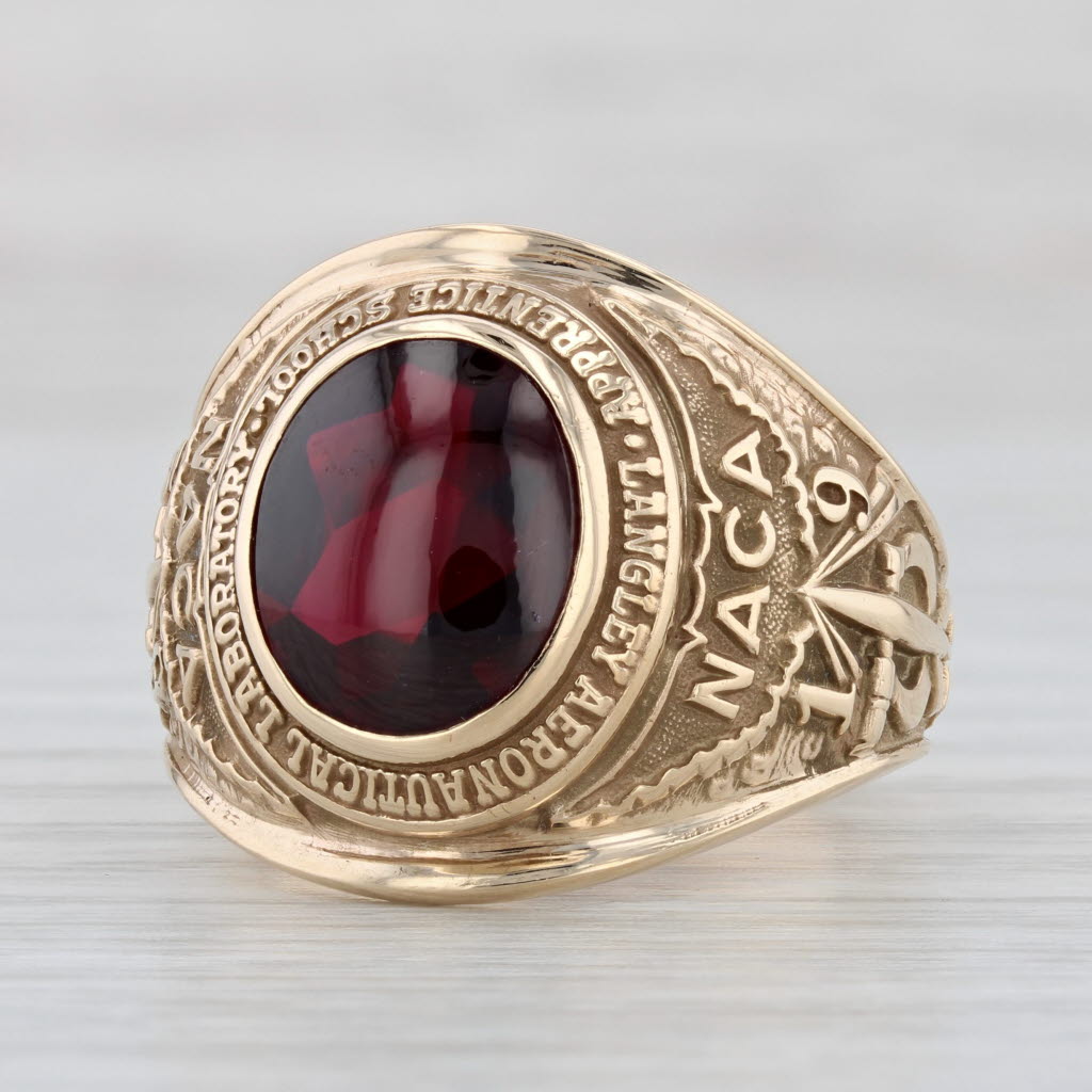 Light Gray Langley Aeronautical Laboratory Apprentice School Ring Lab Created Ruby 10k Gold