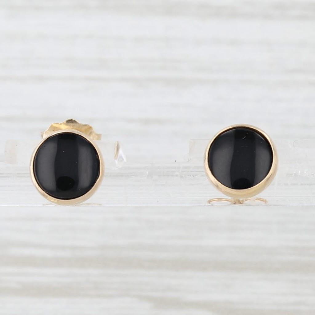 Light Gray Onyx Round Cabochon Solitaire Stud Earrings 14k Yellow Gold