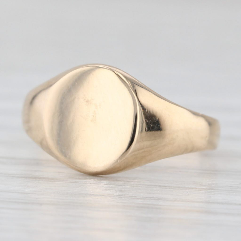 Light Gray Vintage Engravable Signet Ring 14k Yellow Gold Size 3.25