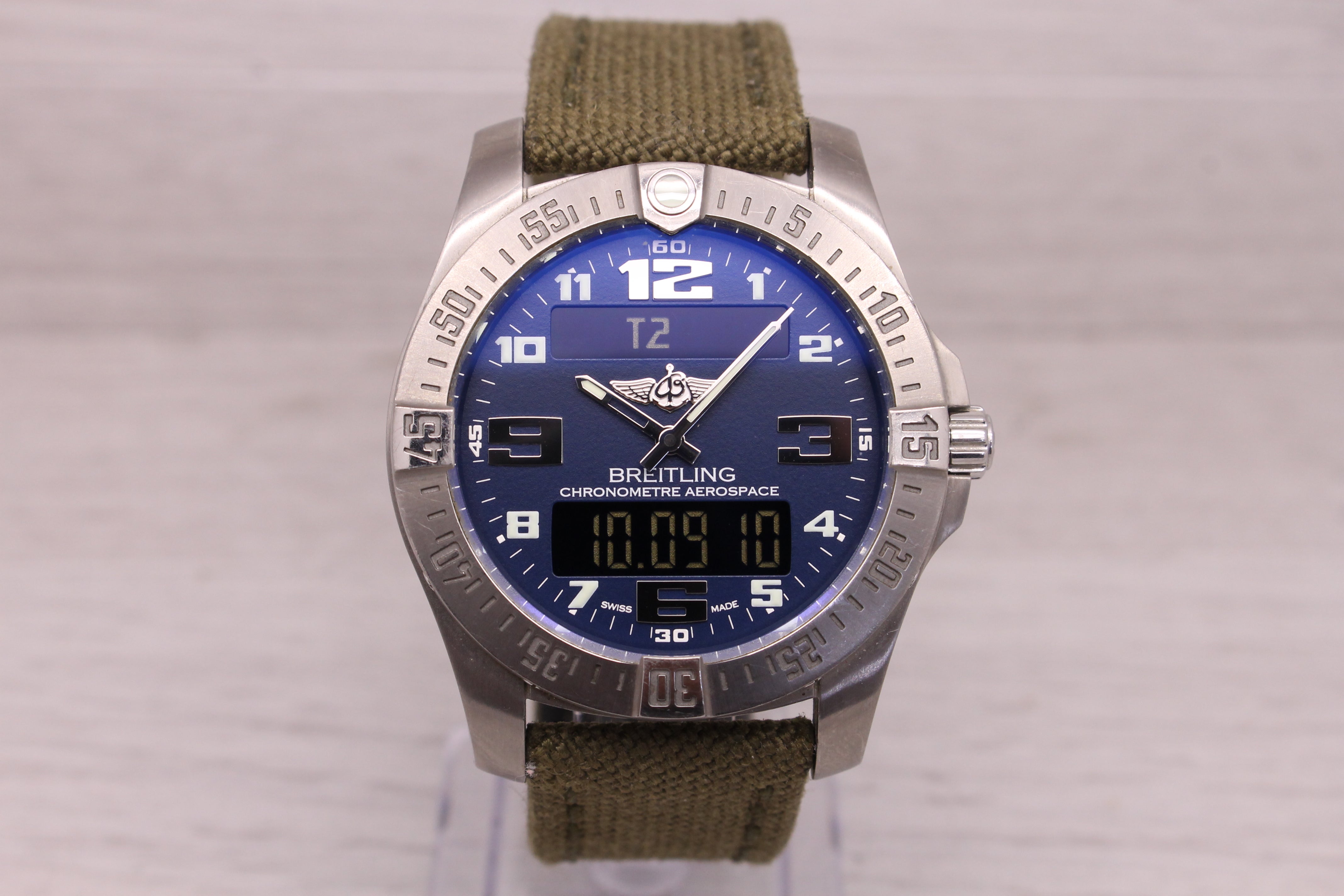 Gray Breitling Aerospace Evo Titanium Mens 43mm Chronograph Watch E79363 Blue Dial