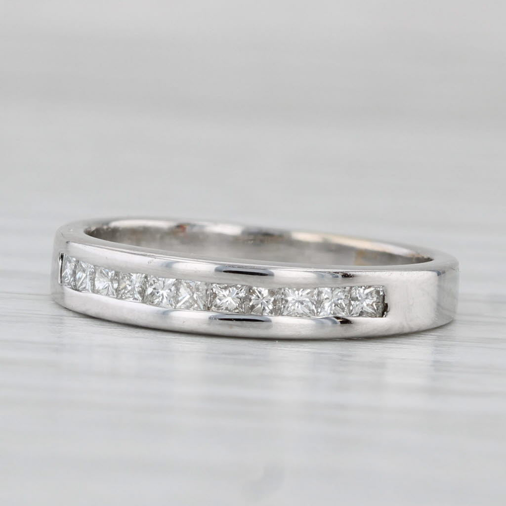 Light Gray 0.33ctw Diamond Channel Set Wedding Band 18k White Gold Size 5.25 Ring Stackable