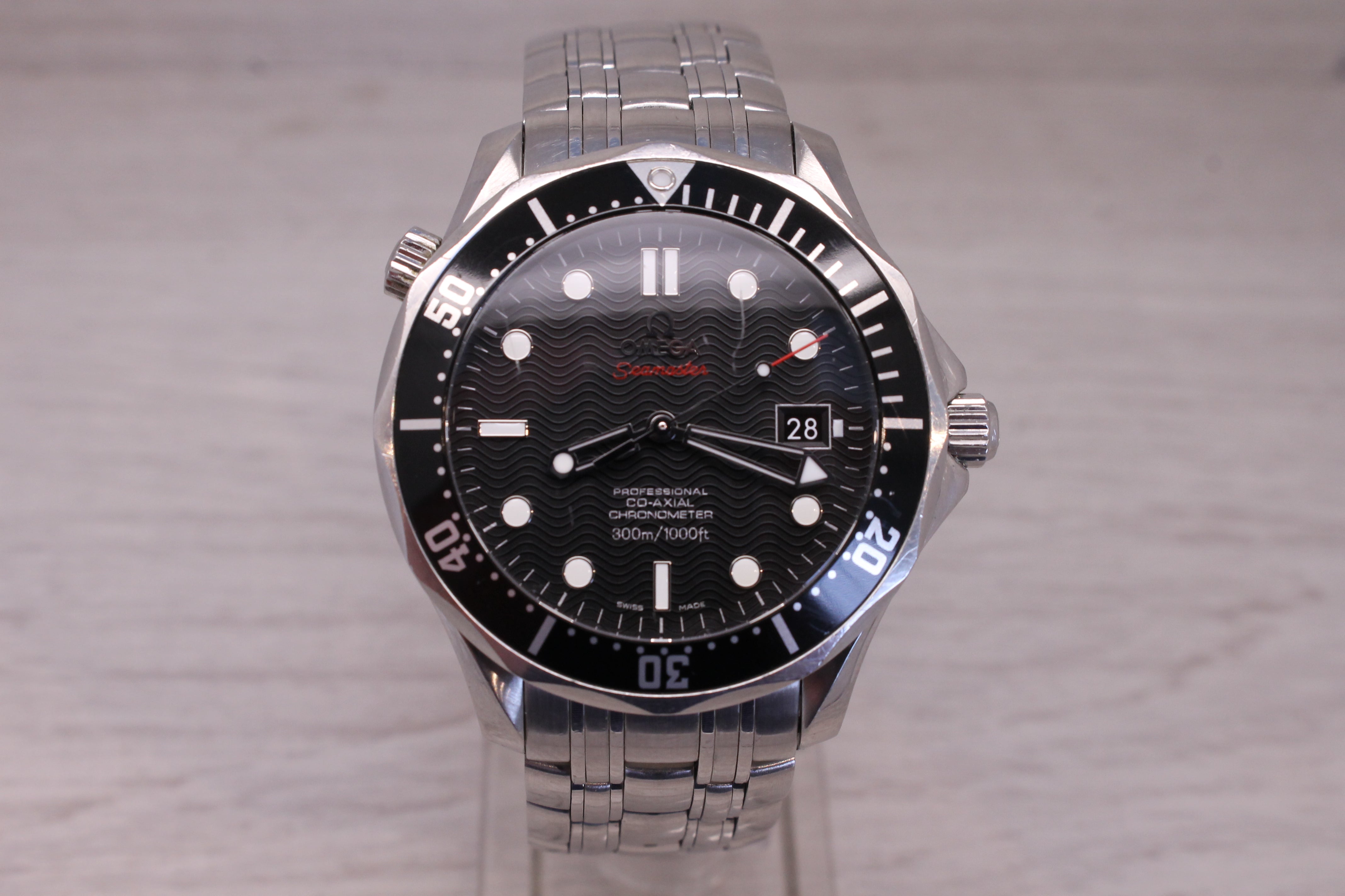 Omega Seamaster Professional 300m 41mm Steel Automatic Divers Watch w Box Cards